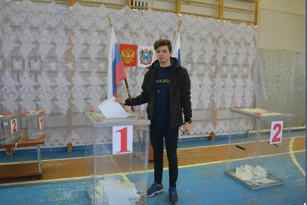 109 жителей Родионово-Несветайского района  смогут проголосовать впервые на выборах Президента России